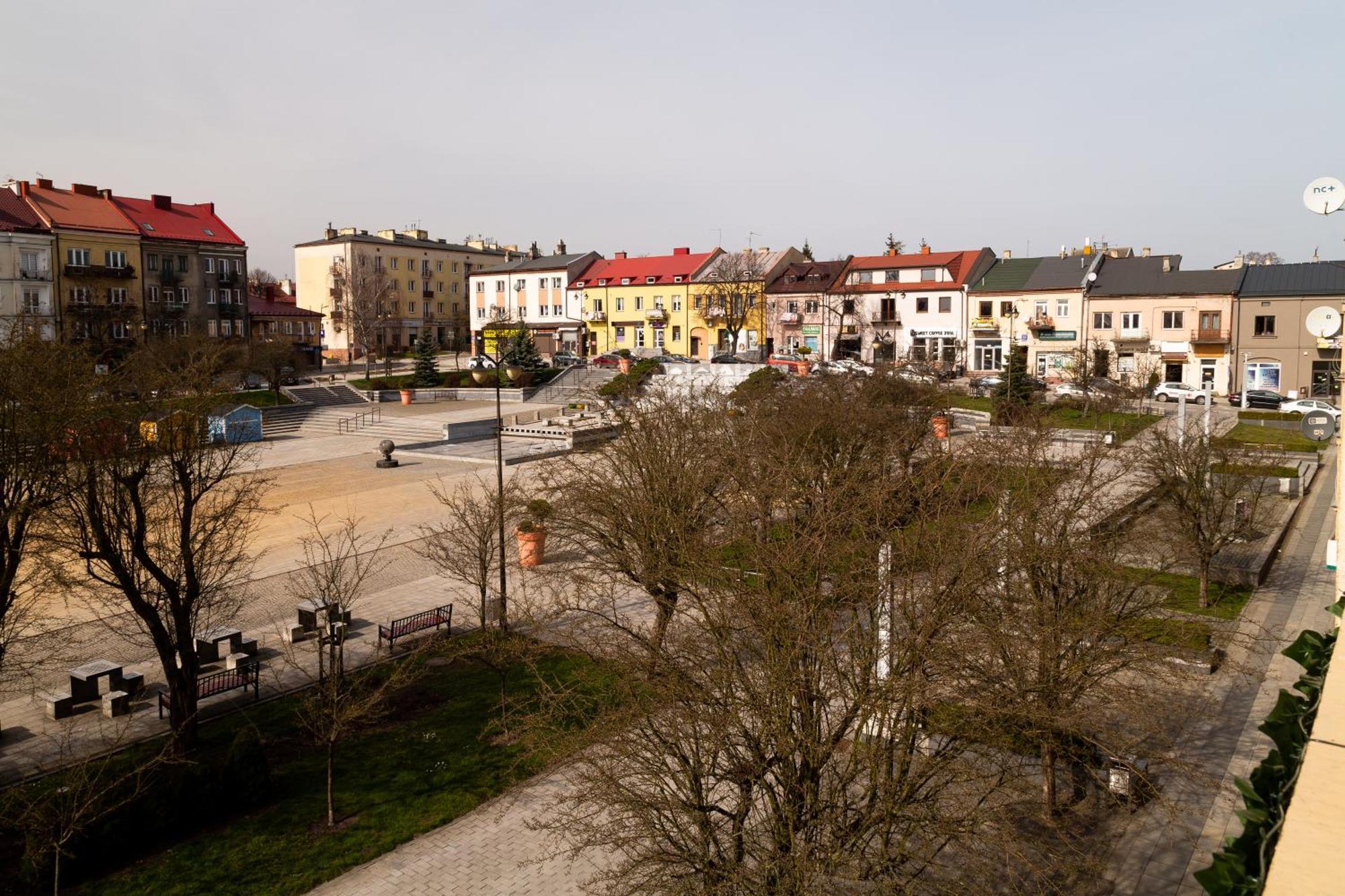 Apartament Rynek 10 Ostrowiec Świętokrzyski Exterior foto